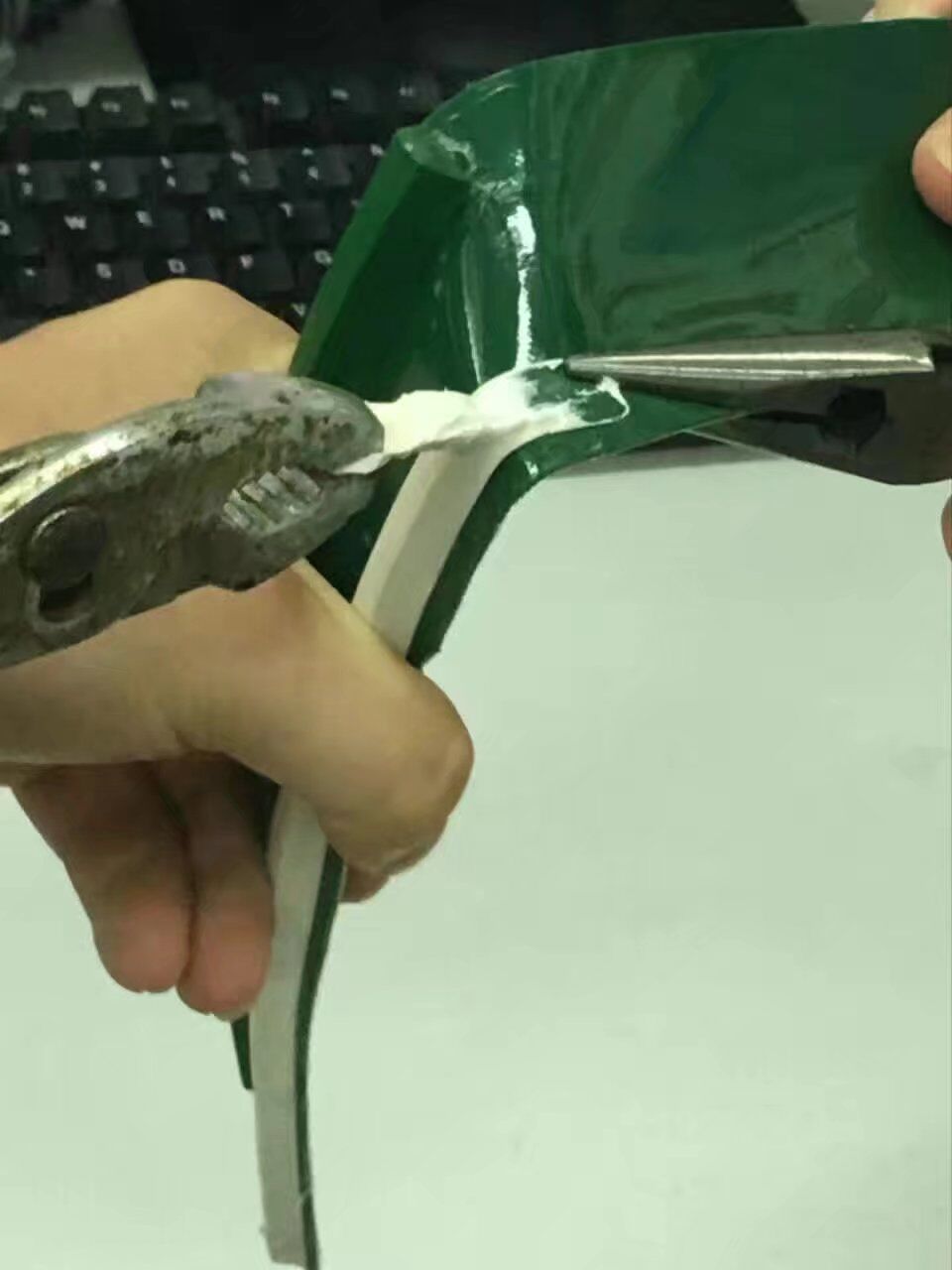 pVC輸送帶達到撕裂的效果