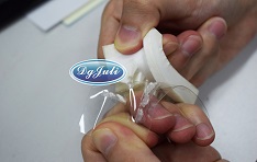 PVC膠水用于粘接塑料,邀您感受塑料PVC撕裂效果的視覺盛宴